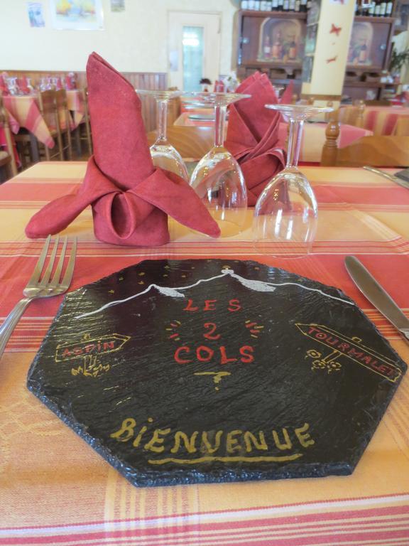 Hotel Les Deux Cols Sainte-Marie-de-Campan Bilik gambar