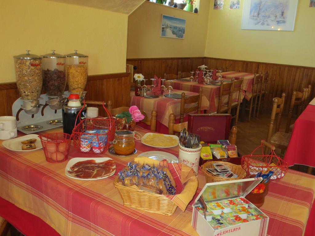 Hotel Les Deux Cols Sainte-Marie-de-Campan Luaran gambar